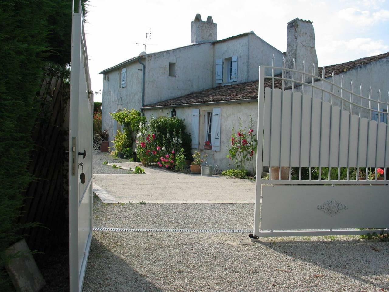 Chambres D'Hotes Le Logis Du Port Paradis Nieulle-sur-Seudre Luaran gambar